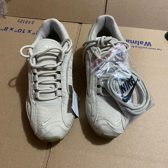 Size 4.5 Nike tailwind IV sand trap - Picture 1 of 3